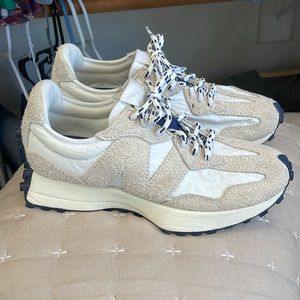 New Balance shoes (women’s 8)